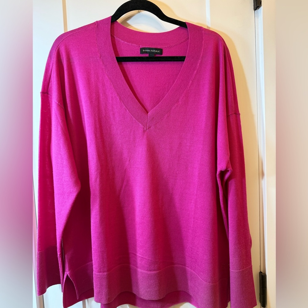 Banana Republic Fuchsia V-Neck Sweater